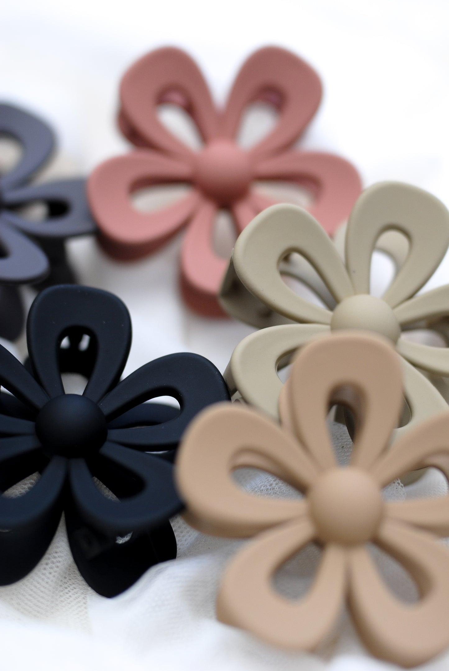 Daisy Hair Claw Clips