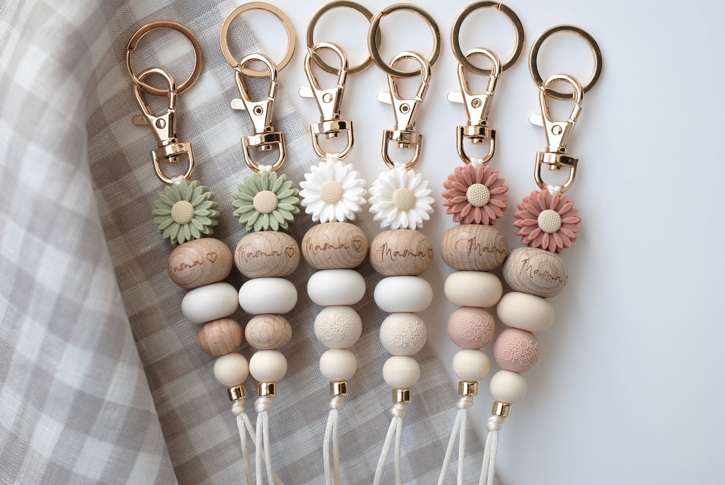 Wooden print "Mama" Keyrings