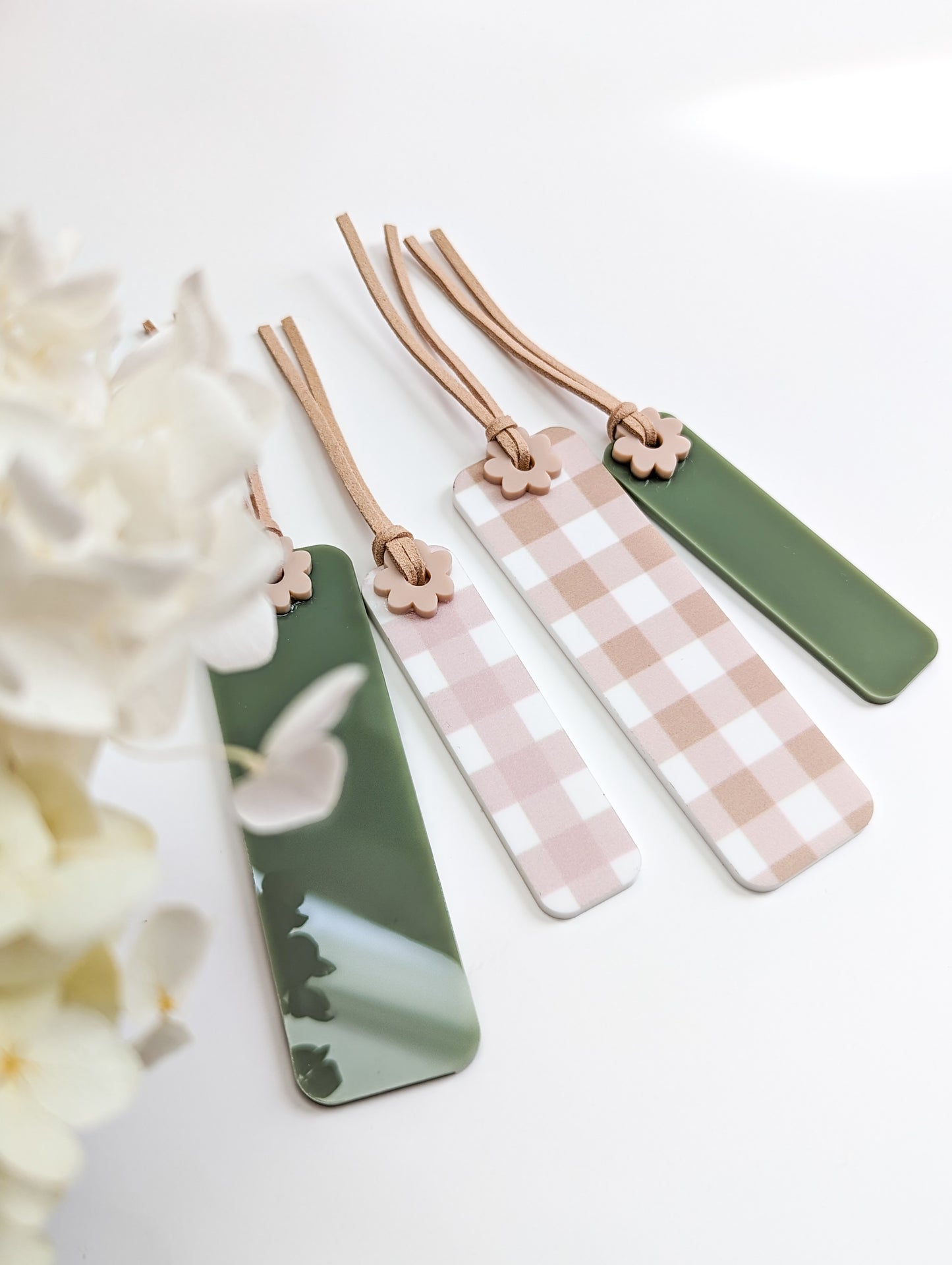 Daisy Acrylic Bookmarks
