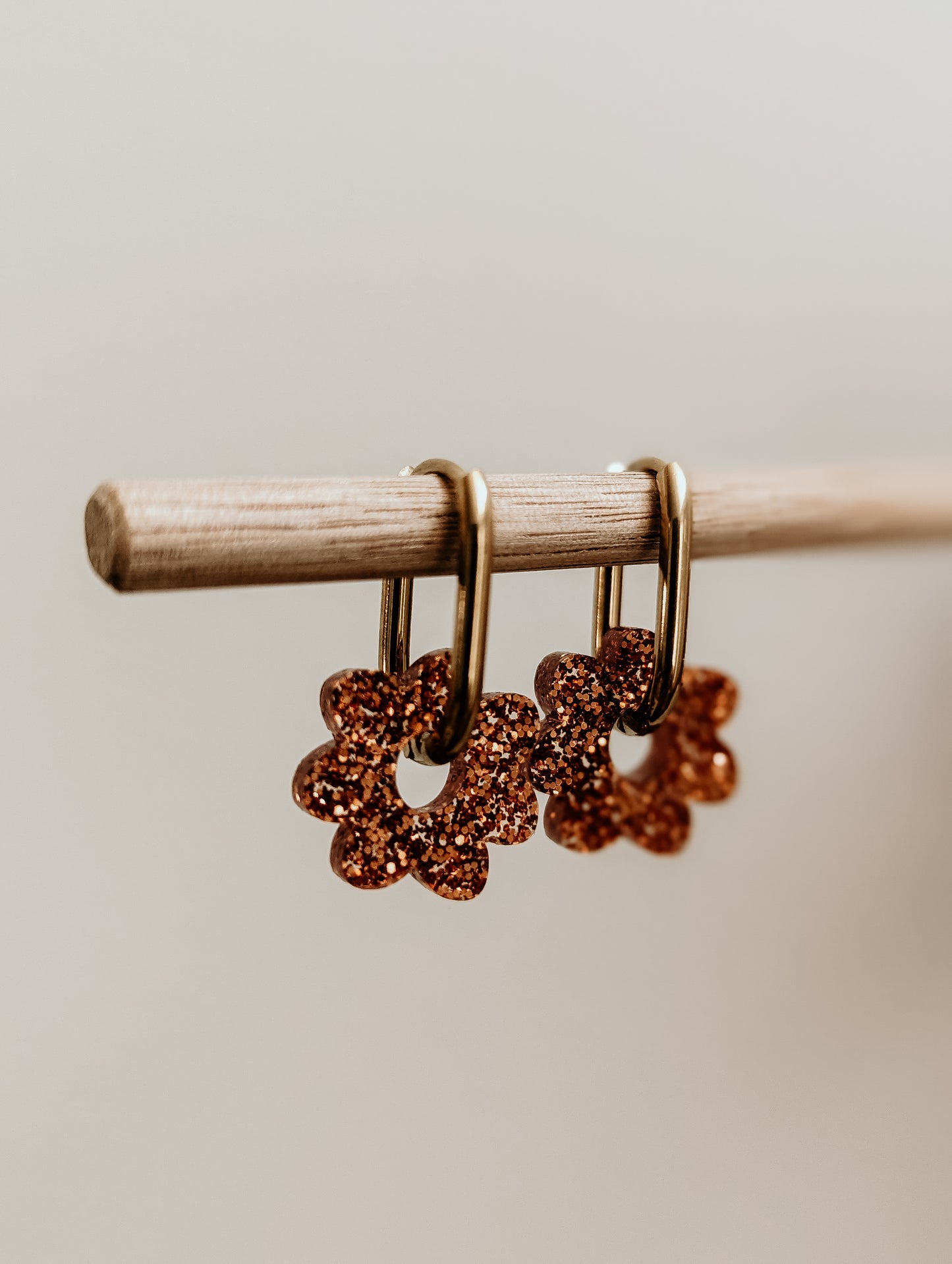 Dainty Daisy Earrings