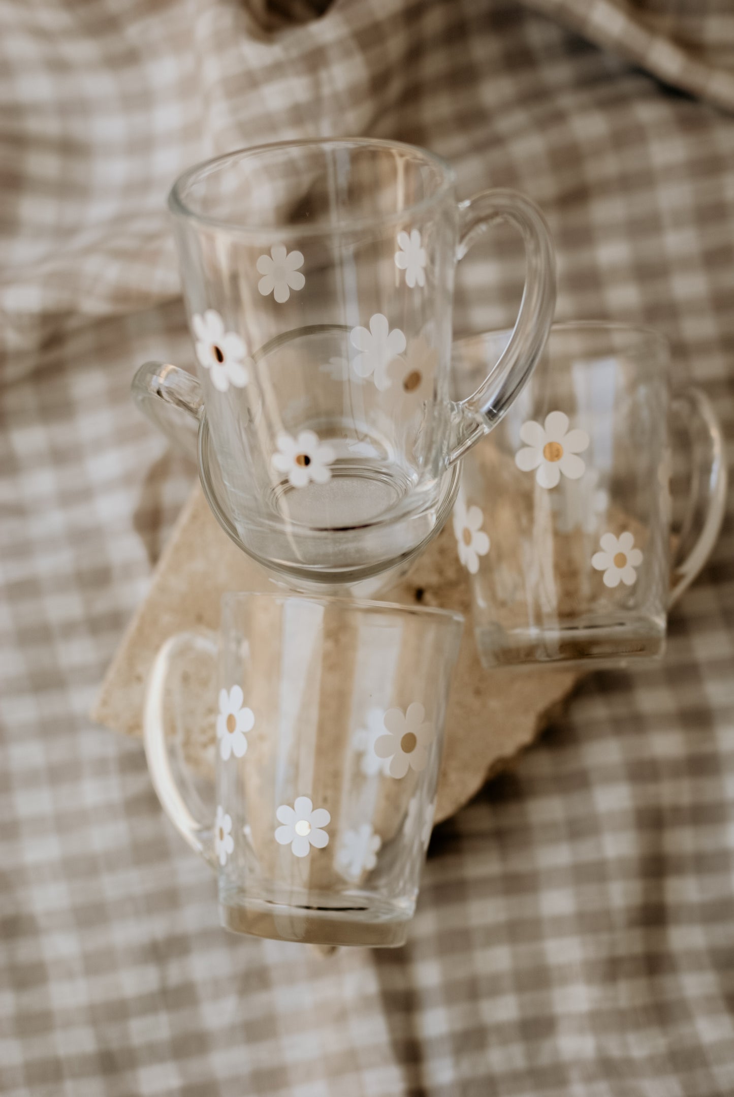 White Daisy Mugs