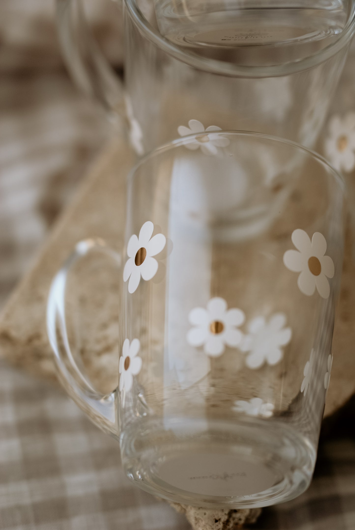 White Daisy Mugs