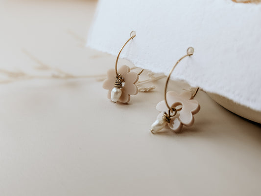 Pearl and Daisy Earrings